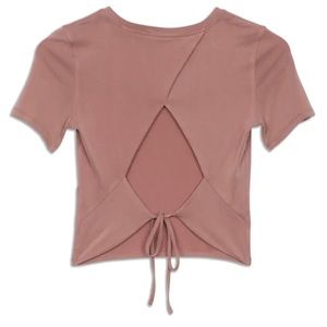 Lululemon Open tie back shortsleeved